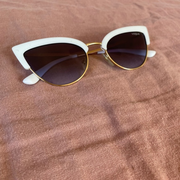 Vogue Eyewear VO5212S 55mm Female Cat Eye Sunglasses - Picture 2 of 16